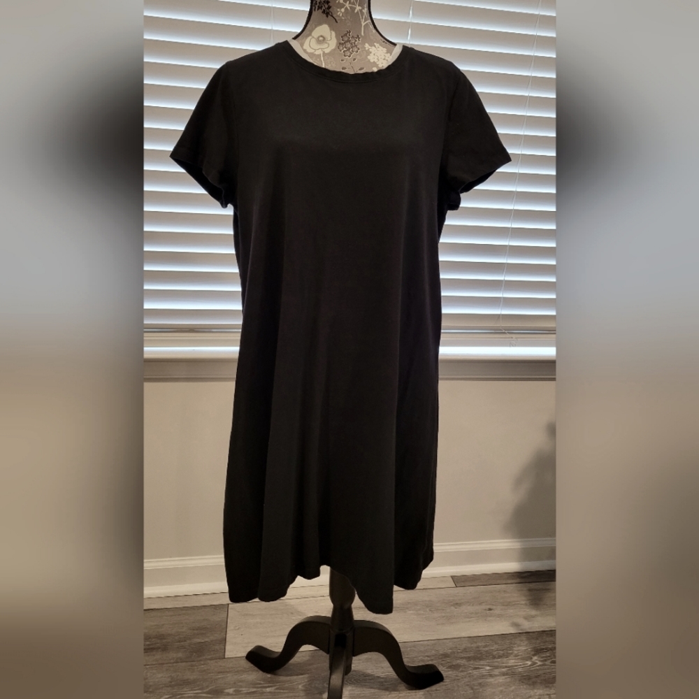 Time and Tru Black Knit T-shirt Dress